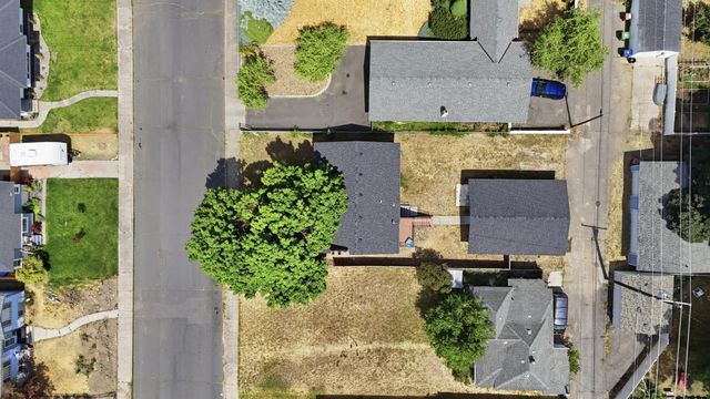 4722 N Walnut St, Spokane, WA 99205