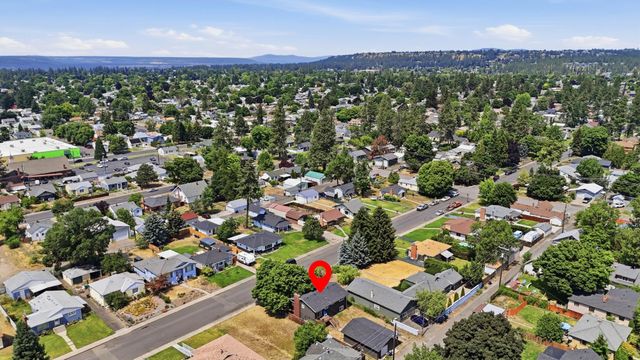 4722 N Walnut St, Spokane, WA 99205