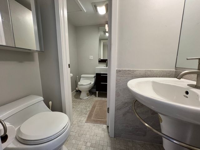 345 Harvard St 4E, Cambridge, MA 02138