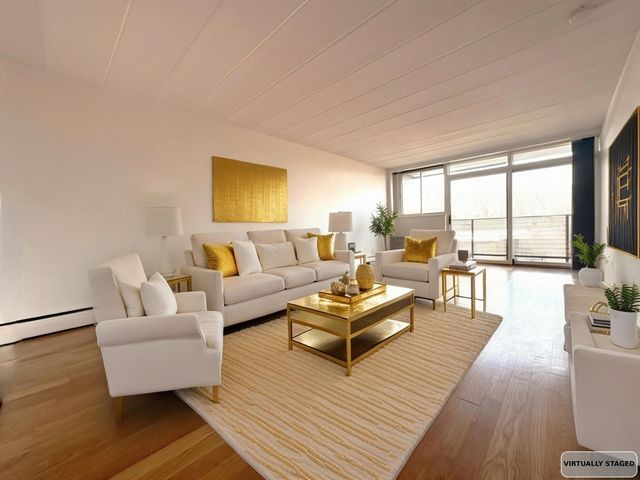 345 Harvard St 4E, Cambridge, MA 02138