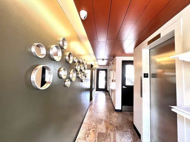 345 Harvard St 4E, Cambridge, MA 02138