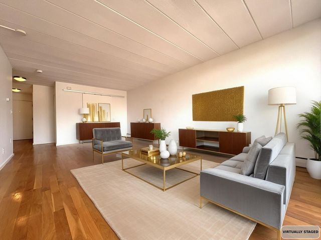 345 Harvard St 4E, Cambridge, MA 02138