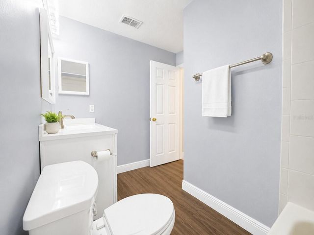 1926 DARLIN CIRCLE, Orlando, FL 32820
