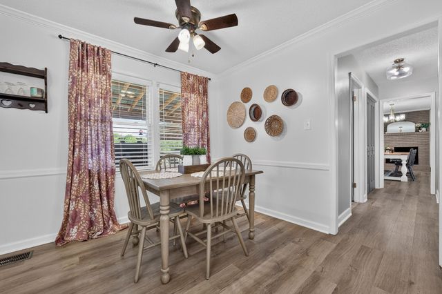 22 Jeans Rd, Fayetteville, TN 37334