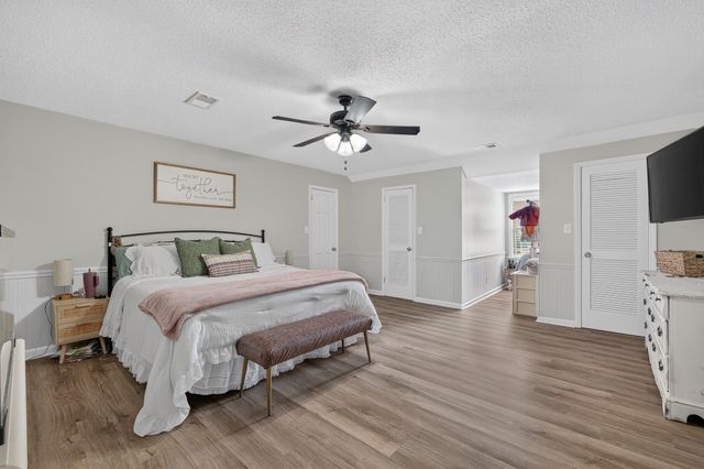 22 Jeans Rd, Fayetteville, TN 37334