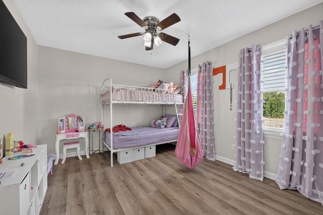 22 Jeans Rd, Fayetteville, TN 37334