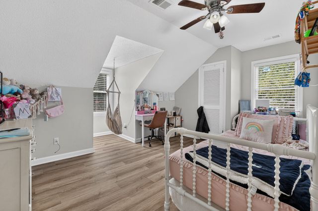 22 Jeans Rd, Fayetteville, TN 37334