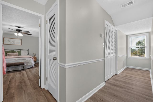 22 Jeans Rd, Fayetteville, TN 37334