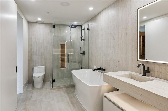 3333 Allen Parkway 1905, Houston, TX 77019