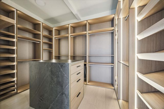 3333 Allen Parkway 1905, Houston, TX 77019