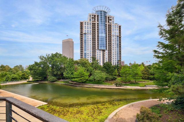 3333 Allen Parkway 1905, Houston, TX 77019
