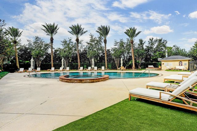 3333 Allen Parkway 1905, Houston, TX 77019