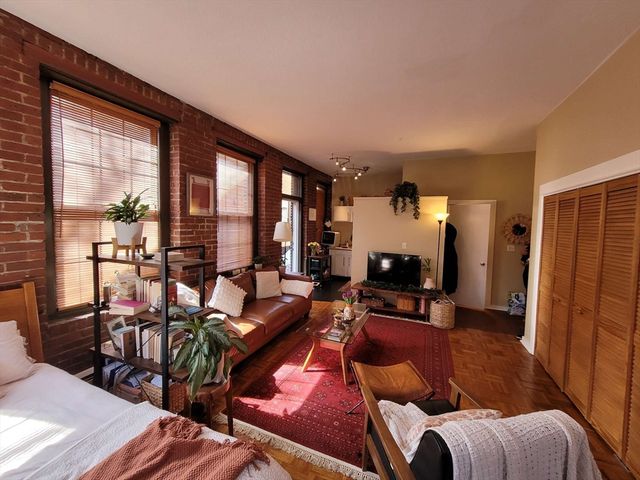 19 Fayette St 3, Boston, MA 02116