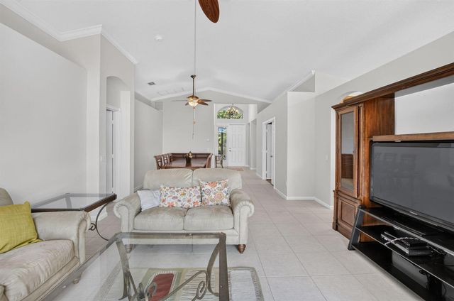 6815 Imperial Beach Circle, Delray Beach, FL 33446