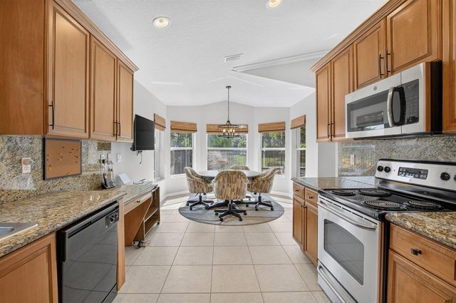 6815 Imperial Beach Circle, Delray Beach, FL 33446