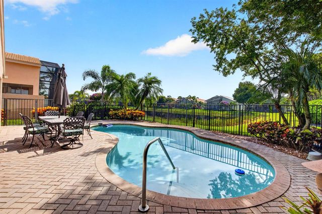 6815 Imperial Beach Circle, Delray Beach, FL 33446