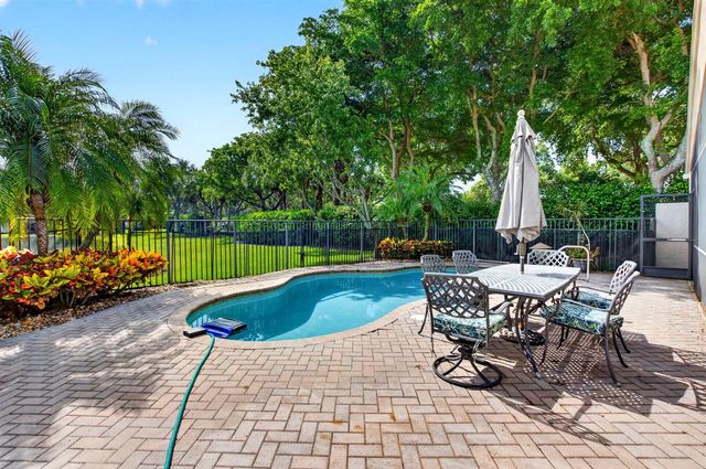 6815 Imperial Beach Circle, Delray Beach, FL 33446
