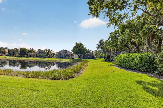 6815 Imperial Beach Circle, Delray Beach, FL 33446