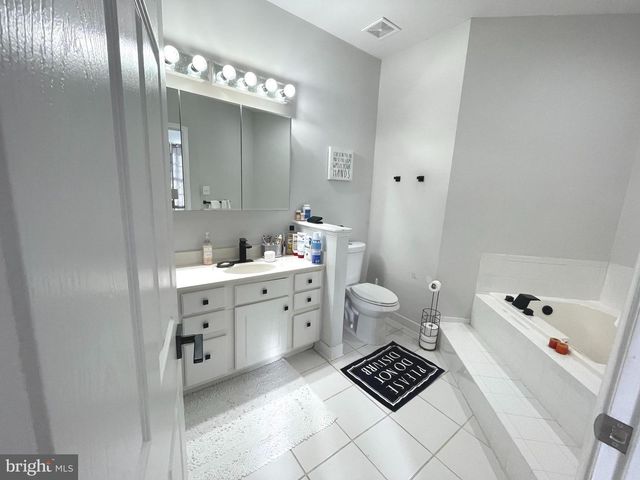 915 HICKORY CIR, La Plata, MD 20646