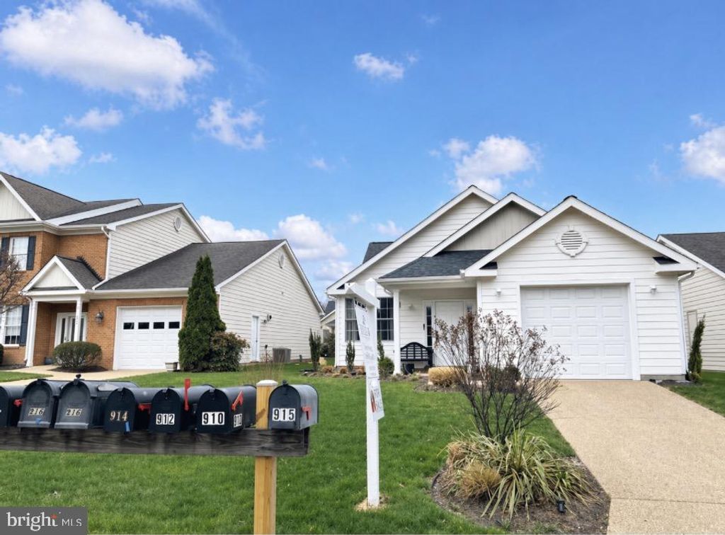 915 HICKORY CIR, La Plata, MD 20646