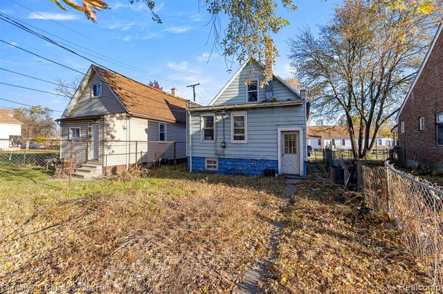 62 E Cicotte Street, River Rouge, MI 48218