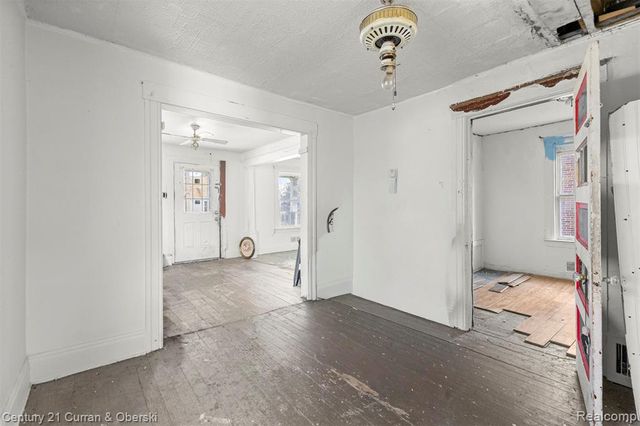 62 E Cicotte Street, River Rouge, MI 48218