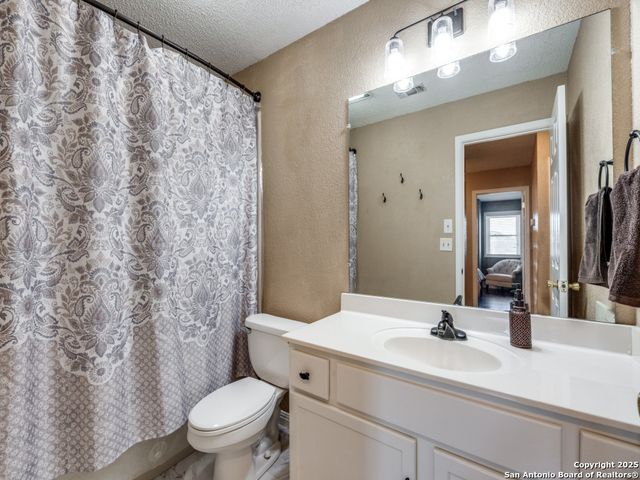 1174 Mooncrest, New Braunfels, TX 78130