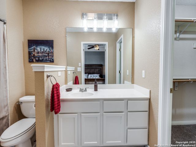 1174 Mooncrest, New Braunfels, TX 78130