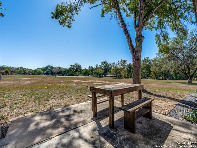 1174 Mooncrest, New Braunfels, TX 78130