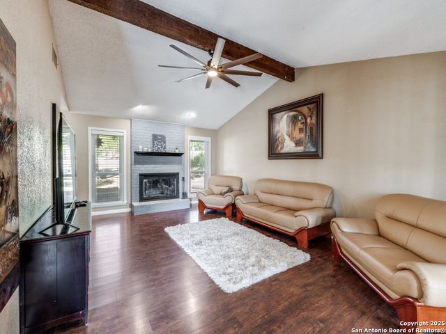 1174 Mooncrest, New Braunfels, TX 78130