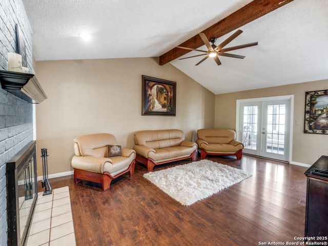 1174 Mooncrest, New Braunfels, TX 78130