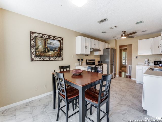 1174 Mooncrest, New Braunfels, TX 78130