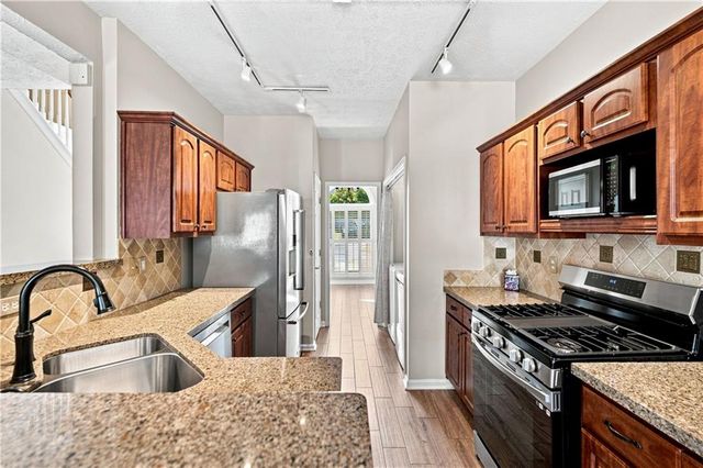 4085 Berkeley Park Drive, Duluth, GA 30096
