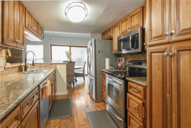 1802 Stoney Brook Drive 104, Houston, TX 77063