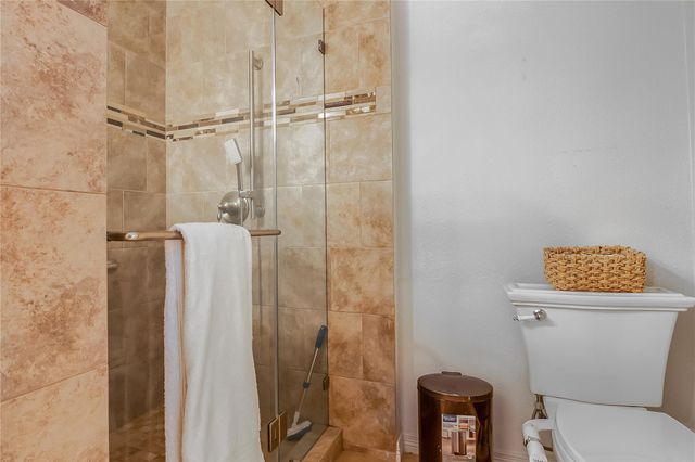 1802 Stoney Brook Drive 104, Houston, TX 77063