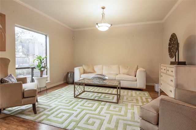 1802 Stoney Brook Drive 104, Houston, TX 77063
