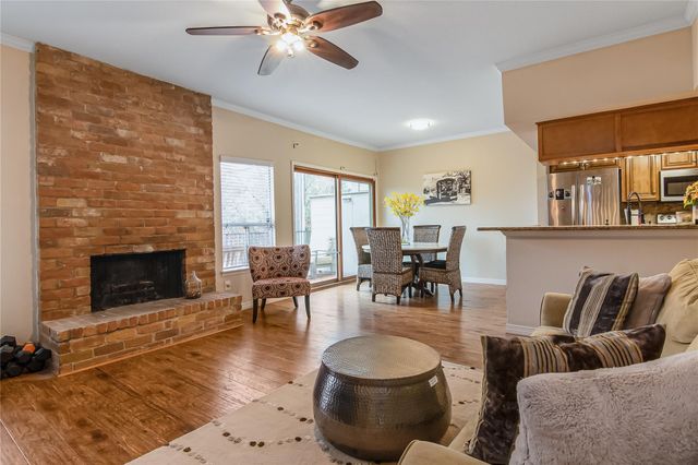 1802 Stoney Brook Drive 104, Houston, TX 77063