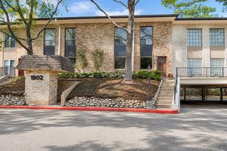 1802 Stoney Brook Drive 104, Houston, TX 77063