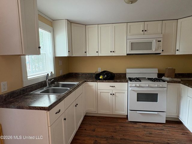 188 Iberville Drive, Biloxi, MS 39531