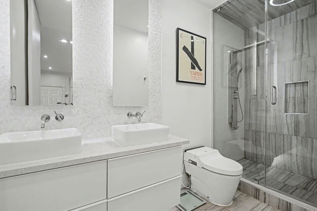 3231 Allen Parkway 2104, Houston, TX 77019