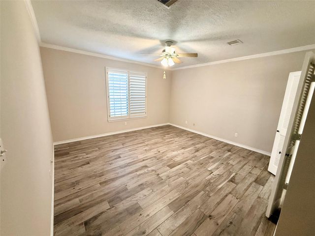 12511 Oakcroft Drive, Houston, TX 77070