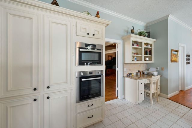 2207 Twin Oaks Boulevard, Kemah, TX 77565