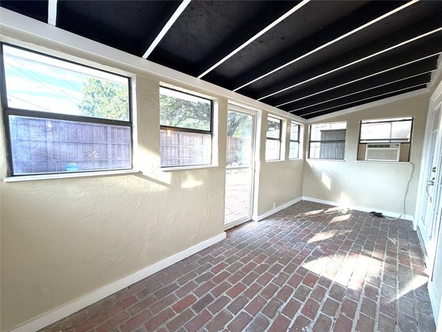 1725 Ashland Avenue, Fort Worth, TX 76107