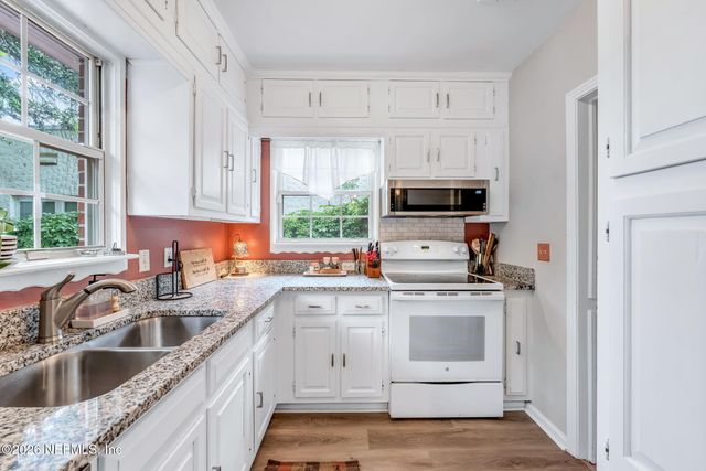 4321 TIMUQUANA Road, Jacksonville, FL 32210