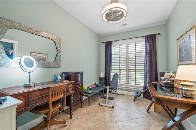 700 KEOUGH DR, Piperton, TN 38017