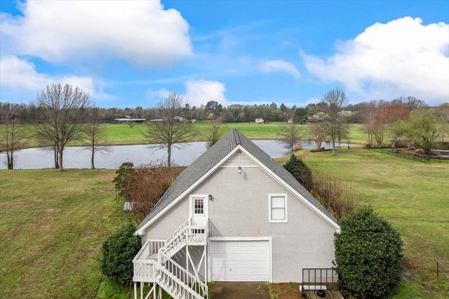 700 KEOUGH DR, Piperton, TN 38017