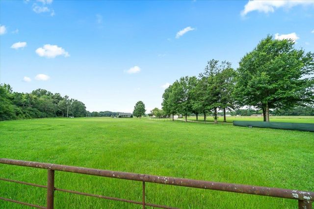 700 KEOUGH DR, Piperton, TN 38017