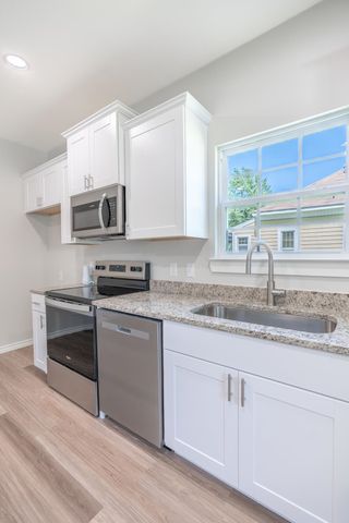233 S Harrison St, Longview, TX 75601