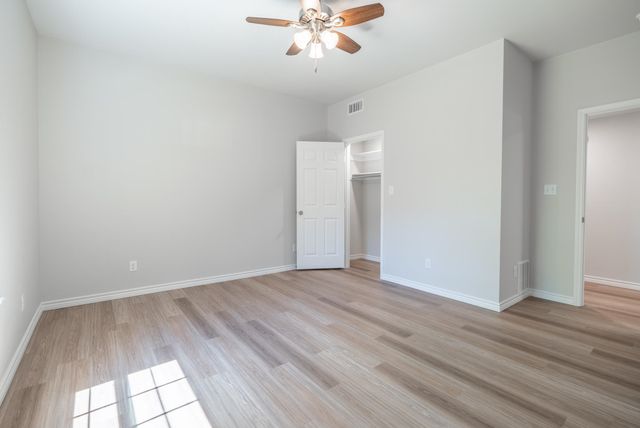 233 S Harrison St, Longview, TX 75601