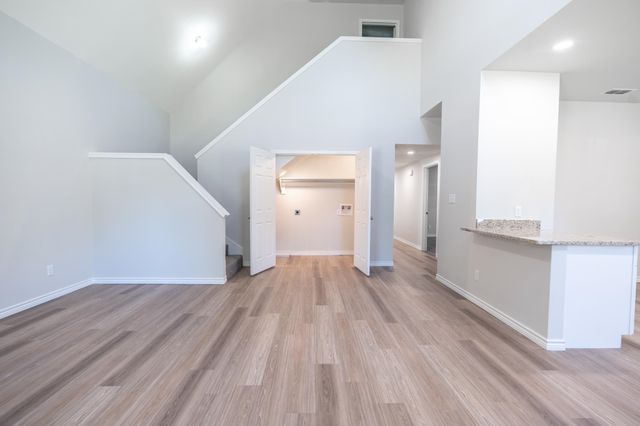 233 S Harrison St, Longview, TX 75601